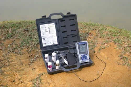 Waterproof Handheld pH/ mV /Ion / Temp. Meter