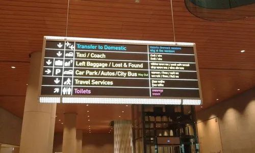ACP Sheet Rectangular Airport Signs, Board Thickness: 10 Mm