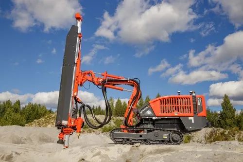 Sandvik Dino DC410Ri Surface Top Hammer Drill Rigs