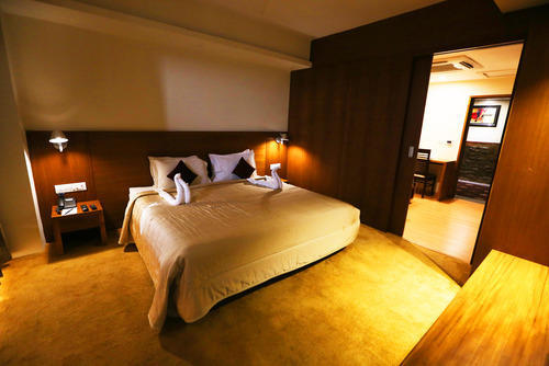 Executive Suite Rooms Service