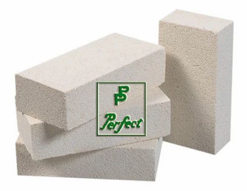 EPS HFK 135 Insulation Bricks, 9 in x 4 in x 3 in