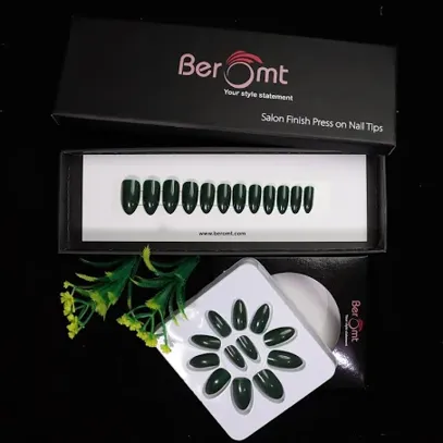 BEROMT PREMIUM GLOSSY NAILS- 324 (NAIL KIT INCLUDED)