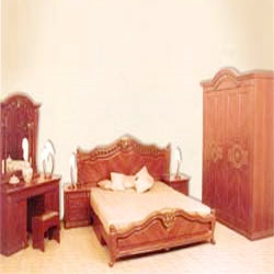 Traditional Bedroom Set