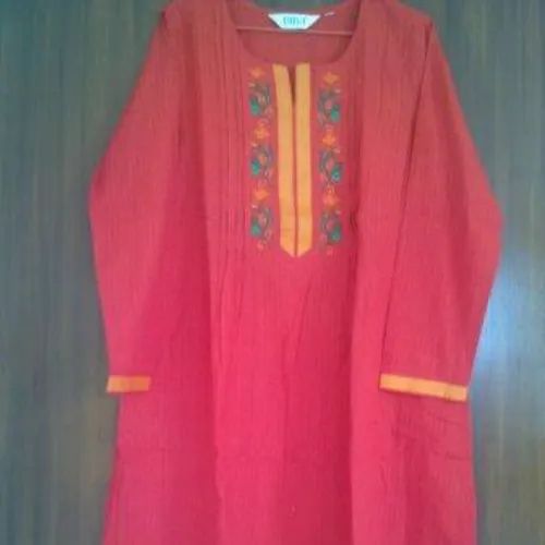 Embroidered Red,Green 100% cotton handloom embroidery kurta, Size: Large