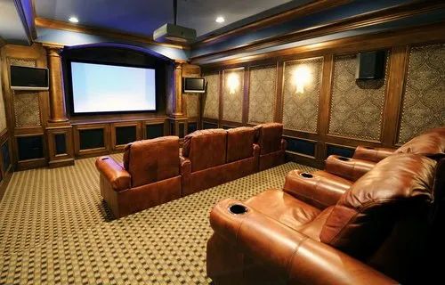 Dobly Atmos Home Theater, 230