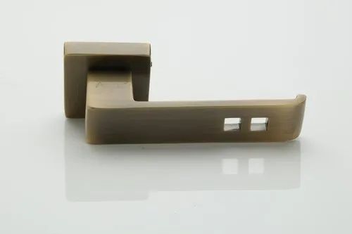Atcraft Innovations Brass Heric Rose Handle, For Door Fitting