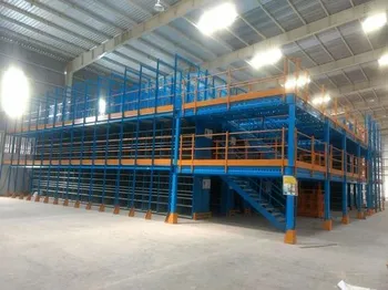 Armes Maini Mezzanine Floor