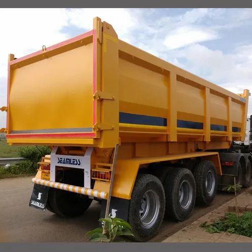 Light Steel Dry Container Trucks/Tippers/Containers, For Shipping, Capacity: 20-30 ton