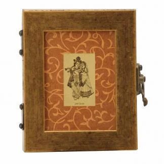 Radha Krishna Keychain Card Presentation Box