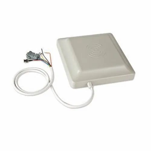 Intellinet UHF RFID Reader with 5m Integrated Antenna