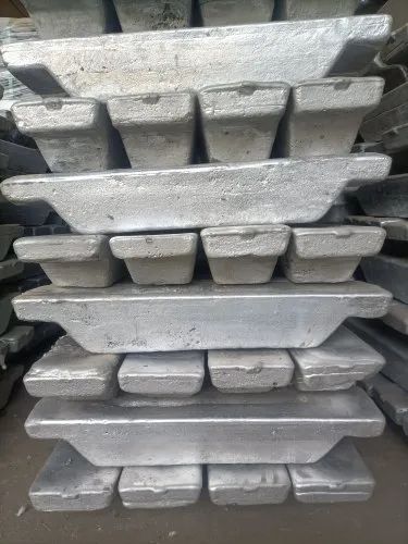 Rectangle 98 Aluminium Ingots, Available Grade: Standard, 17-20kg Per Ingot