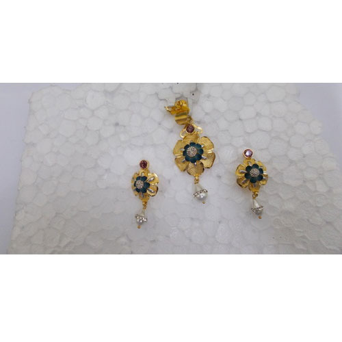 Golden Pendent Set