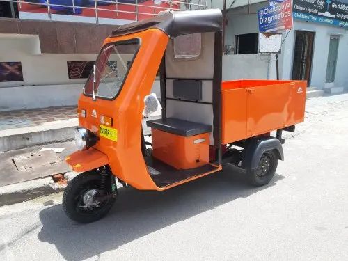 Battery Loader E Rickshaw, Loading Capacity: Upto 500 kg