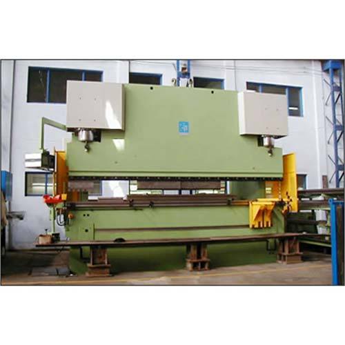 Automatic Large Size Press Brake, Capacity: 300 Tones To 2000 Tones