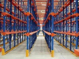 Mild Steel Powder Coated And Galvanized Drive In Pallet Racking System