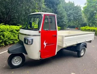 Electric Three Wheeler Cargo Vehicle Complete For Transportation, Loading Capacity: 700 Kg