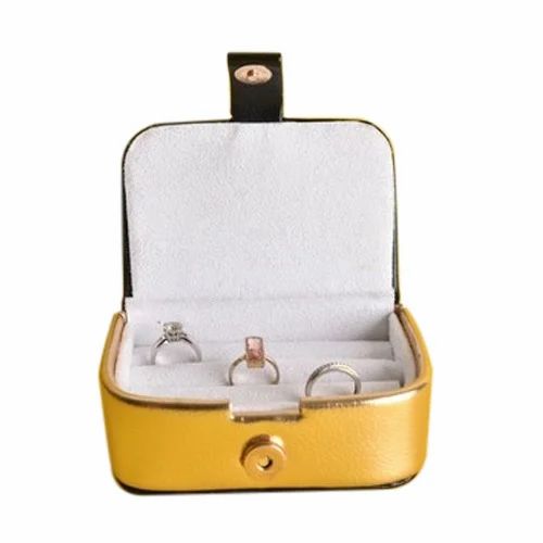 Spaces&Greens Yellow Small Ring Box