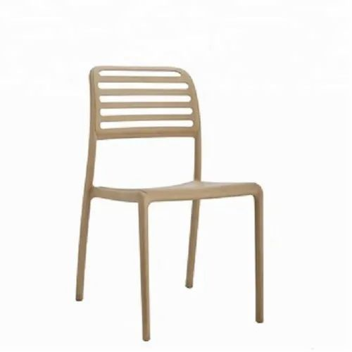 Form Design Plastic Restaurant Chairs