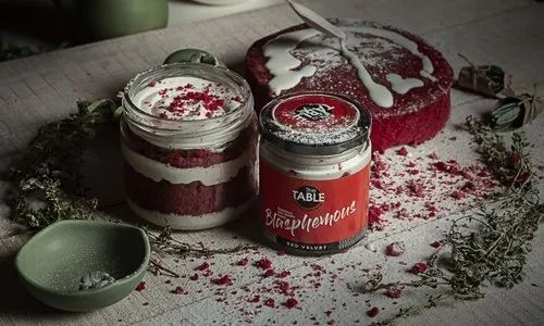 High Quality Red Velvet Cake Jar