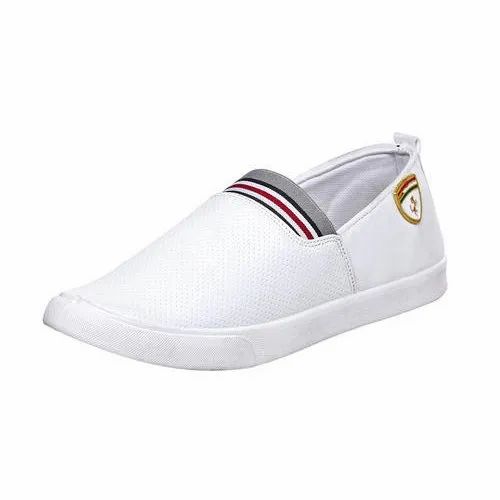 Waulk Men White Canvas Shoes, Size: 6-10