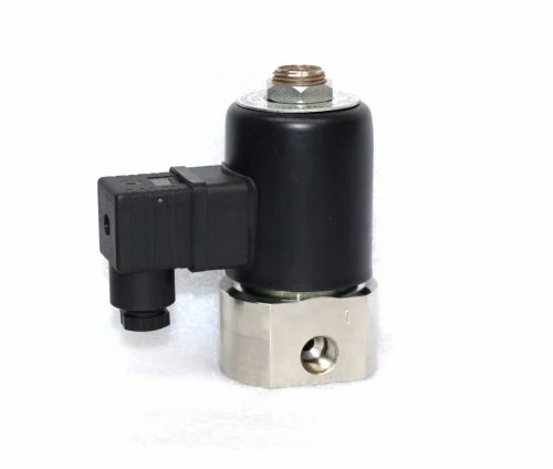 Gas Oxygen Solenoid Valve, Model Name/Number: 2DC2-10, Size: 1/4"