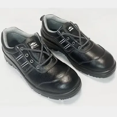 Safetrack Shoes 11 / Black / Leather