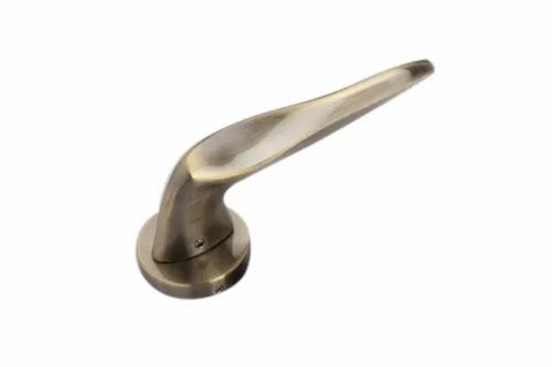 Chrome Finish Golden Stainless Steel Door Handle, Size: 6"