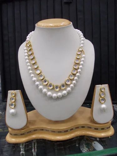 White Pearls Traditional Necklace Set