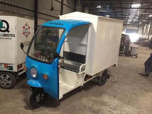 Closed Body Electric Cart, Maximum Run Per Charge: 80-100 km