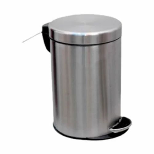 Stainless Steel Silver Ecoelegant Pedal Bin Without Perforation, Capacity: 1-5 Liters
