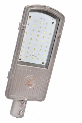 42 Watt LED Street Light