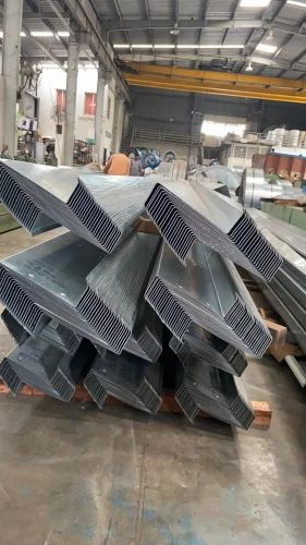 Galvanized Iron C And Z Galvanised Purlin, Thickness: 2 mm, Roll Forming
