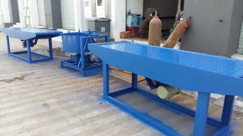 Concrete Paver Block Making Machine, Capacity: 500-1000 Blocks per hour