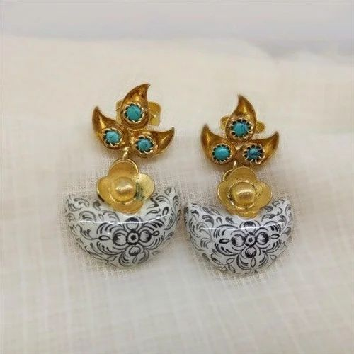Turquoise & White Moon Shaped Design Stone Earring In Silver With Gold Polish