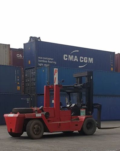 Loaders Forklift Rental Service, Capacity: 10 Ton, Lift Height: 2000mm