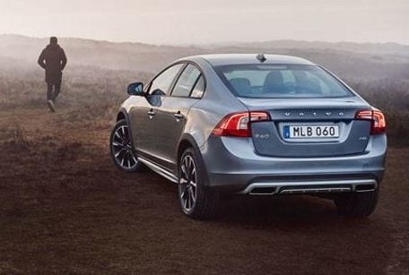 Volvo S60 Cross Country Car